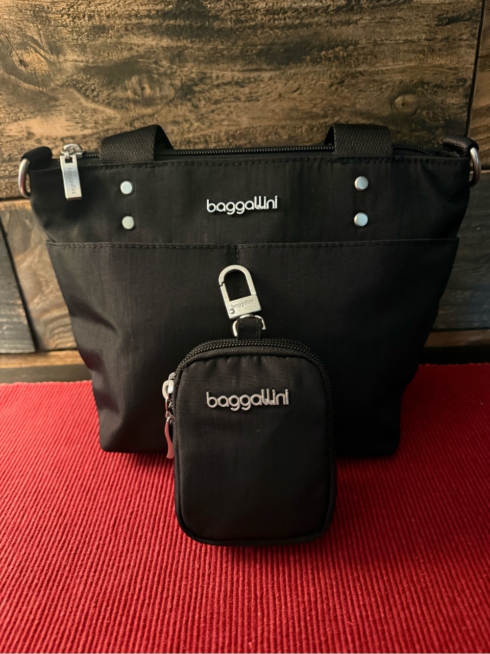 Baggallini Black Nylon Mini Carryall Tote w/Blk Cheetah Emboss Mini Pouch